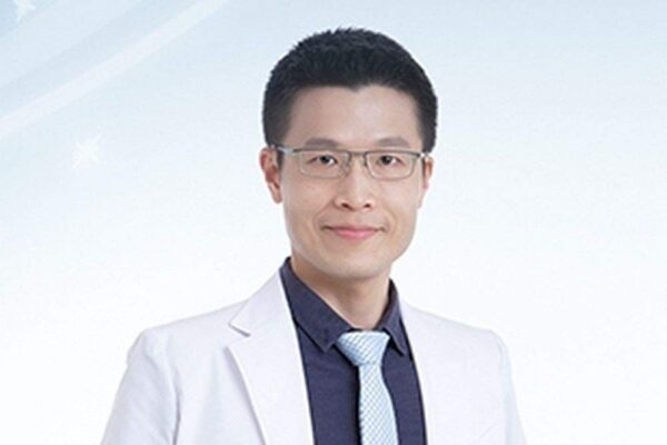 鴻馨診所院長吳佳鴻醫師