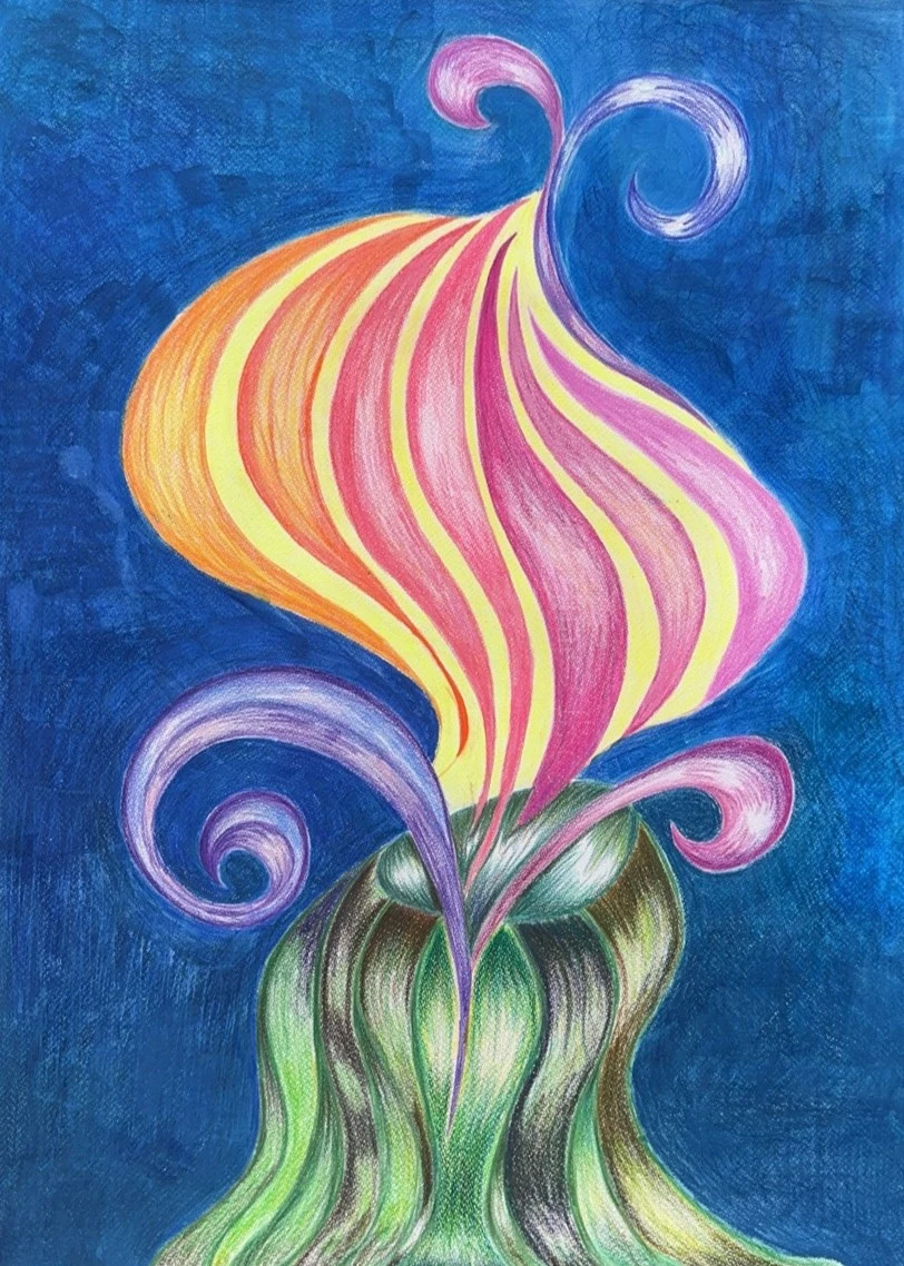 深藍色背景上帶有粉橘色與黃色漩渦狀線條的複合媒材畫作